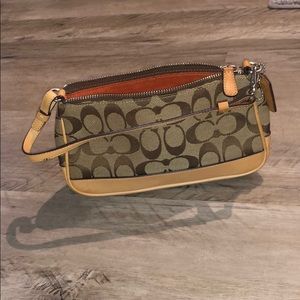 🌻Coach shoulder bag